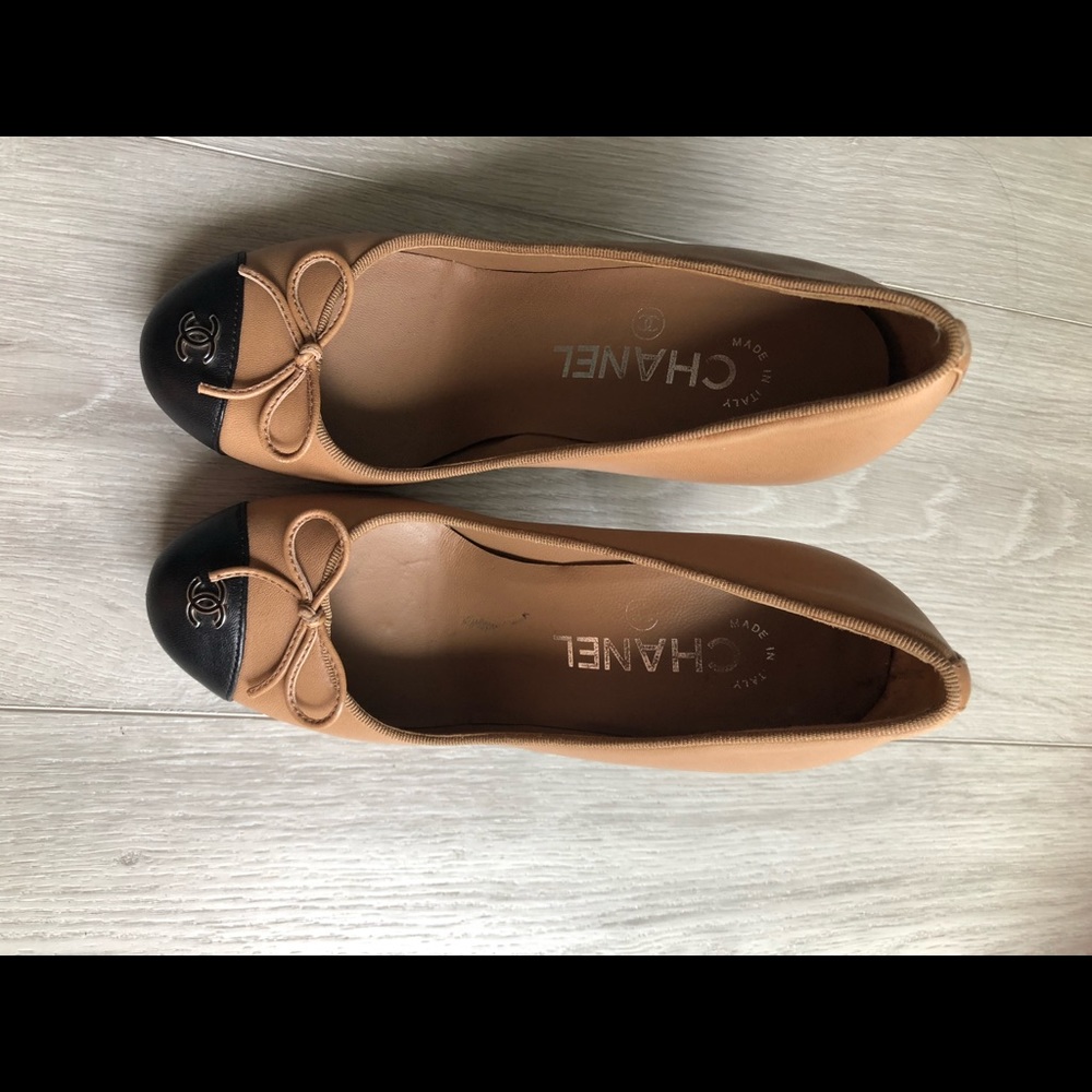 Chanel pumps